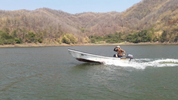 เรือ13ฟุตเครื่องyamaha8แรงราคา68000