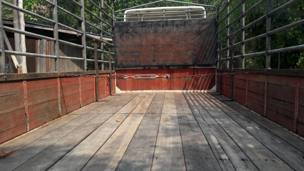 ขายเมก้า 150 แรง ยาว 5.60 ม. ปี 51 พร้อมใช้งาน