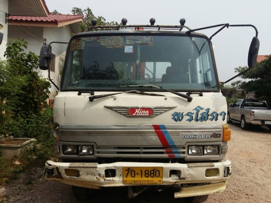 รถหกล้อติดเครน GD 176 เครื่อง HO7C 185 แรง เครน 3 ตัน เบรกจิฟฟี่พวงมาลัยเพาเวอร์ ยาว 6.20 เมตร เอกสารพร้อมโอน