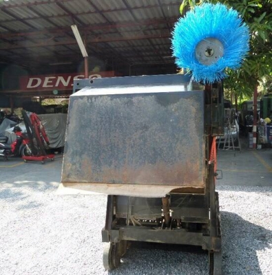 รถกวาดดูดฝุ่น Amano เครื่องhonda 11 แรง พร้อมใช้