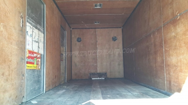 รถ 6 ล้อ ตู้แห้ง ยี่ห้อ HINO  รุ่น FC3JLKA ตู้ ยาว 6.50 เมตร สภาพยางสวยเต็ม