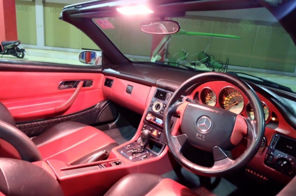 Mercedes benz slk230 kompressor ปี2003ตัวท๊อป เกียร์ AUTO เปิดประทุนไฟฟ้า วิ่งมา1xxxxxโล Mercedes benz slk230 kompressor ปี2003ตัวท๊อป เกียร์ AUTO เปิดประทุนไฟฟ้า วิ่งมา1xxxxxโล