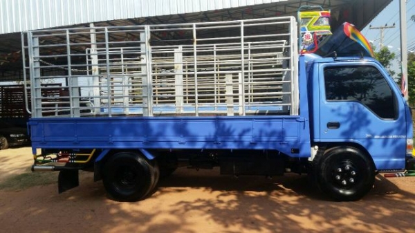 ISUZU NPR135 แรง เกียร์ใหญ่ 6 เกียร์ เครื่องดี ขับดี ครัทซีสวย รถพร้อมใช้งาน