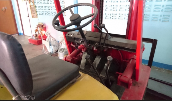 ขายโฟล์คลิฟท์ TOYOTA 4FD20 ดีเซล เกียร์คลัช ขายโฟล์คลิฟท์ TOYOTA 4FD20 ดีเซล เกียร์คลัช