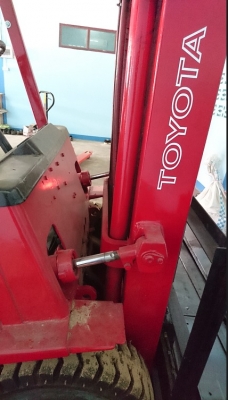 ขายโฟล์คลิฟท์ TOYOTA 4FD20 ดีเซล เกียร์คลัช ขายโฟล์คลิฟท์ TOYOTA 4FD20 ดีเซล เกียร์คลัช