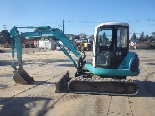 Komatsu PC45R-8 เก่าญี่ปุ่น พร้อมตู้เก๋ง ถึงไทยเร็วๆนี้ครับ