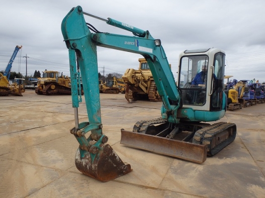 Komatsu PC45R-8 เก่าญี่ปุ่น พร้อมตู้เก๋ง ถึงไทยเร็วๆนี้ครับ