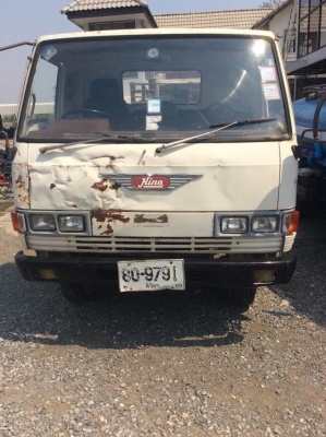 รถ 6 ล้อ เทนเลอร์ HINO KM779 ปี 33 เครื่อง 117 แรง