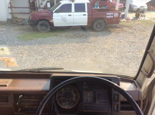 รถ 6 ล้อ เทนเลอร์ HINO KM779 ปี 33 เครื่อง 117 แรง