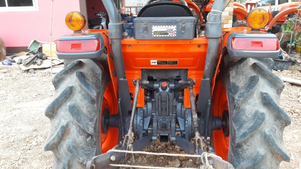 ขายรถไถL3608ใบมีดผาลพร้อมใช้ครับ