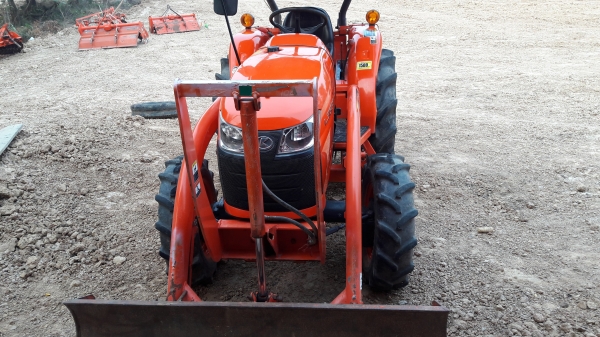 ขายรถไถL3608ใบมีดผาลพร้อมใช้ครับ