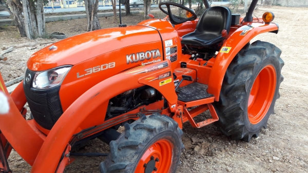 ขายรถไถL3608ใบมีดผาลพร้อมใช้ครับ