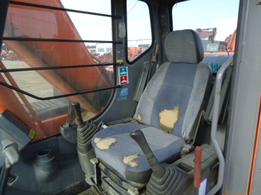 Hitachi ZX200 เก่าญี่ปุ่น ระบบดี ราคาไม่แพงครับ Hitachi ZX200 เก่าญี่ปุ่น ระบบดี ราคาไม่แพงครับ