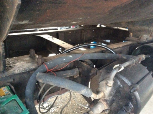 รถน้ำ 6 ล้อ ISUZU KS22 ปี 33 เครื่อง 110 แรง ถังน้ำ 6,000 ลิตร