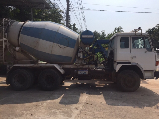 รถโม่ hino 6คิว สภาพพร้ัอมใช้งาน