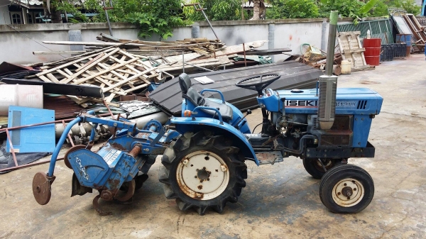 รถไถพรวนดินนั่งขับ  ISEKI  รุ่น TX1210 ขนาด 12 แรง  เก่าญี่ปุ่น สภาพพร้อมใช้งาน