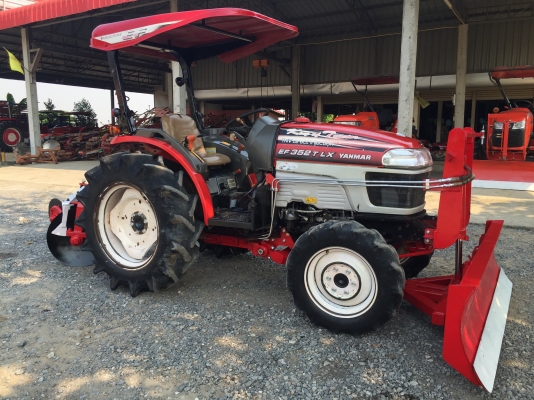 ขายรถไถยันมาร์ EF352T LX พร้อมชุดอุปกรณ์ ราคา 218,000 บาท สนใจต่อรองได้ค่ะ 081-9136451 คุณโบว์