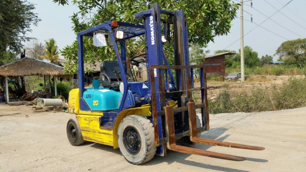 ขายด่วนรถยกKOMATSU FG20-14ยก2ตันเสาสูง3เมตรยางตัน4เส้นรถนอกเพิ่งนำเข้ามายังไม่เคยใช้งานในเมืองไทยเลย