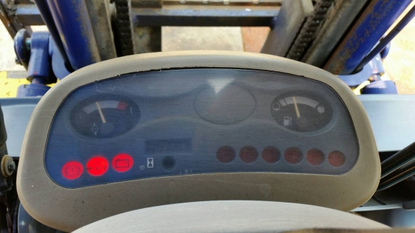 ขายด่วนรถยกKOMATSU FG20-14ยก2ตันเสาสูง3เมตรยางตัน4เส้นรถนอกเพิ่งนำเข้ามายังไม่เคยใช้งานในเมืองไทยเลย