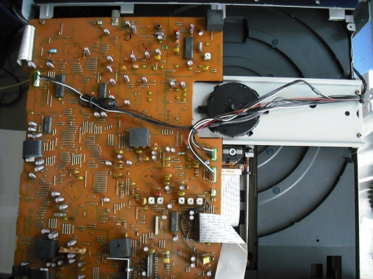 KENWOOD เครื่องเล่น Laser รุ่น LVD 290