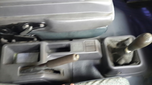 รถ 6 ล้อ ตู้แห้ง ยี่ห้อ HINO รุ่น FC3JLKA ตู้ ยาว 6.50 เมตร สภาพยางสวยเต็ม