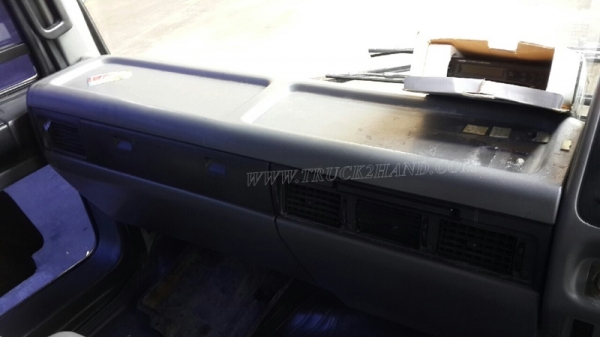 รถ 6 ล้อ ตู้แห้ง ยี่ห้อ HINO รุ่น FC3JLKA ตู้ ยาว 6.50 เมตร สภาพยางสวยเต็ม