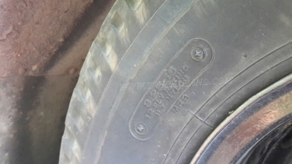 รถ 6 ล้อ ตู้แห้ง ยี่ห้อ HINO รุ่น FC3JLKA ตู้ ยาว 6.50 เมตร สภาพยางสวยเต็ม