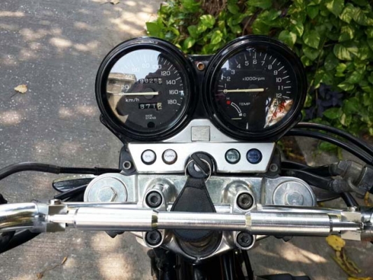 CB 400 รุ่นปี 93 ทะเบียนแท้ จดทะเบียนปี 96 CB 400 รุ่นปี 93 ทะเบียนแท้ จดทะเบียนปี 96