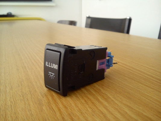สวิตช์ ILLUMI ของรถ suzuki ญี่ปุ่น