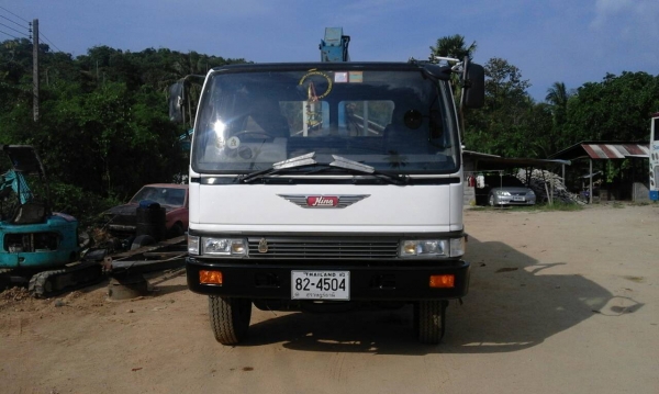 Hino หัวสิงห์ไฮเทค เครื่อง HO7C-185 แรง (ทำเครื่องใหม่) สีใหม่ ทั้งคัน เทรนTadano 3.5 ตัน 3 ปลอก 2 ชัก ทะเบียนเต็ม ยางใหม่
