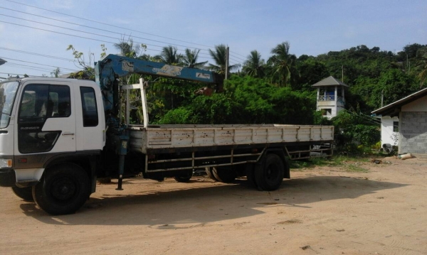 Hino หัวสิงห์ไฮเทค เครื่อง HO7C-185 แรง (ทำเครื่องใหม่) สีใหม่ ทั้งคัน เทรนTadano 3.5 ตัน 3 ปลอก 2 ชัก ทะเบียนเต็ม ยางใหม่