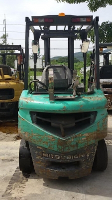 ขายรถ MITSUBISHI ขนาด 2.5 ตัน รุ่น GRANDIA เบนซิล + แก็ส   เกียร์ ออโต้ รับประกัน3 เดือน