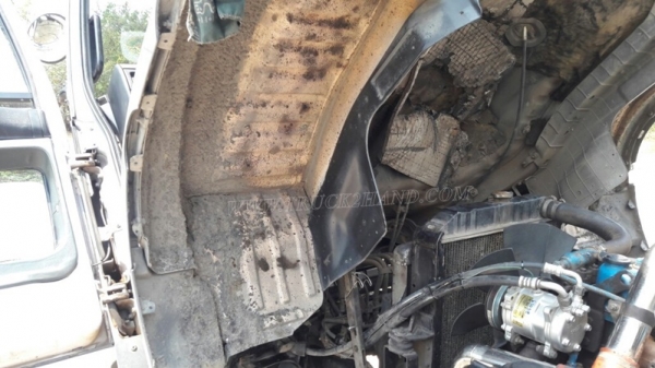 รถ 6 ล้อ ตู้แห้ง   ยี่ห้อ HINO  รุ่น FC3JLKA  ปีจดทะเบียน 2543