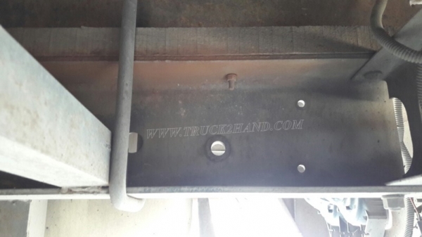 รถ 6 ล้อ ตู้แห้ง   ยี่ห้อ HINO  รุ่น FC3JLKA  ปีจดทะเบียน 2543