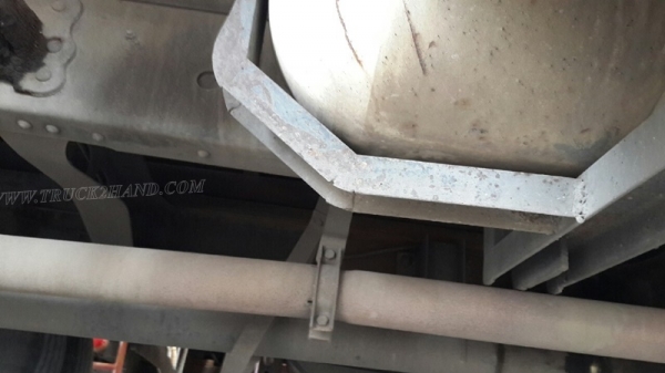 รถ 6 ล้อ ตู้แห้ง   ยี่ห้อ HINO  รุ่น FC3JLKA  ปีจดทะเบียน 2543