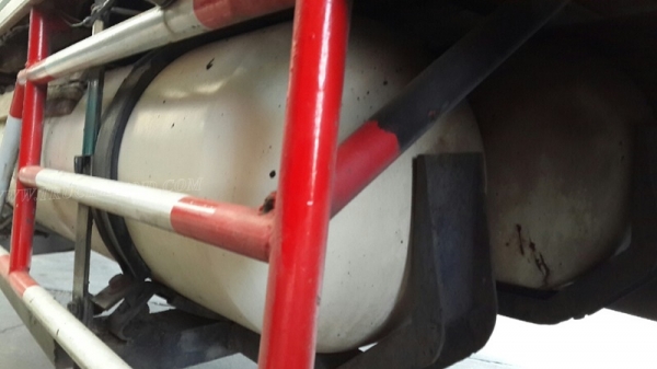 รถ 6 ล้อ ตู้แห้ง   ยี่ห้อ HINO  รุ่น FC3JLKA  ปีจดทะเบียน 2543