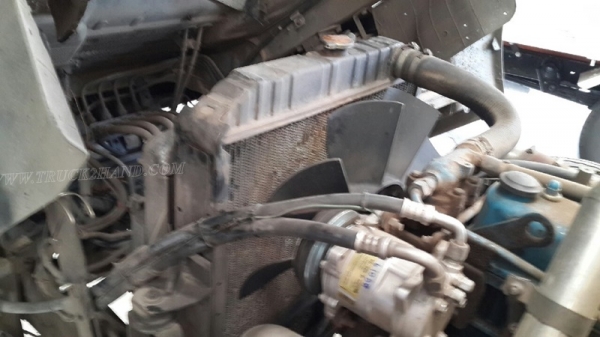 รถ 6 ล้อ ตู้แห้ง   ยี่ห้อ HINO  รุ่น FC3JLKA  ปีจดทะเบียน 2543