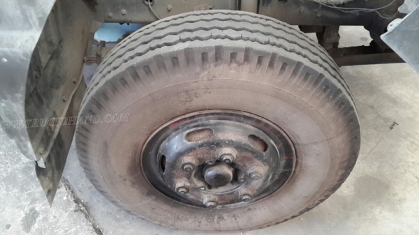 รถ 6 ล้อ ตู้แห้ง   ยี่ห้อ HINO  รุ่น FC3JLKA  ปีจดทะเบียน 2543