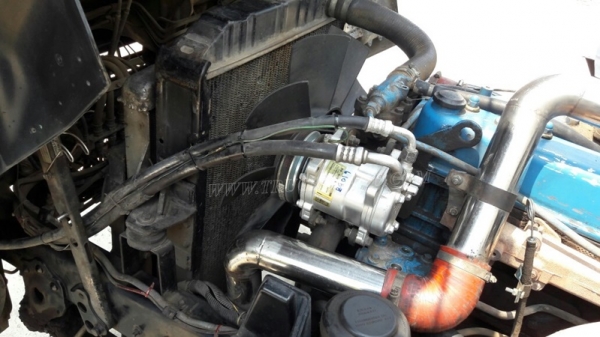 รถ 6 ล้อ ตู้แห้ง   ยี่ห้อ HINO  รุ่น FC3JLKA  ปีจดทะเบียน 2543