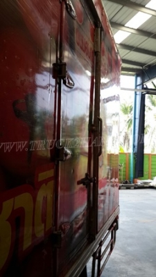 รถ 6 ล้อ ตู้แห้ง   ยี่ห้อ HINO  รุ่น FC3JLKA  ปีจดทะเบียน 2543