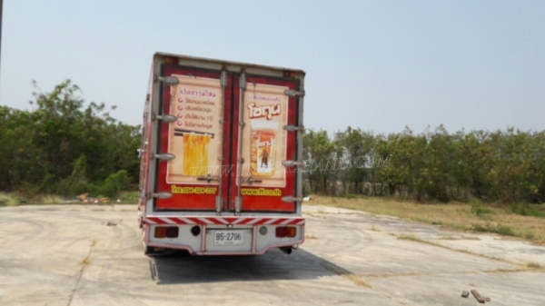 รถ 6 ล้อ ตู้แห้ง   ยี่ห้อ HINO  รุ่น FC3JLKA  ปีจดทะเบียน 2543