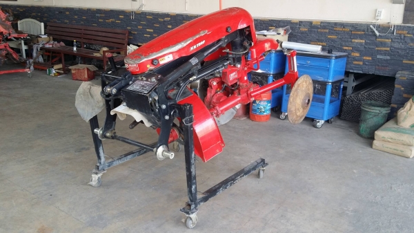 เครื่องปั้นคันนา KOBASHI รุ่น  XR750F สำหรับใช้ต่อเพลา GPO ด้านท้ายรถไถนั่งขับ เก่าญี่ปุ่น ใช้สำหรับปั้นคันนา