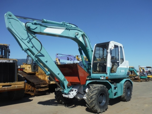 รถขุดล้อยาง Kobelco SK100W