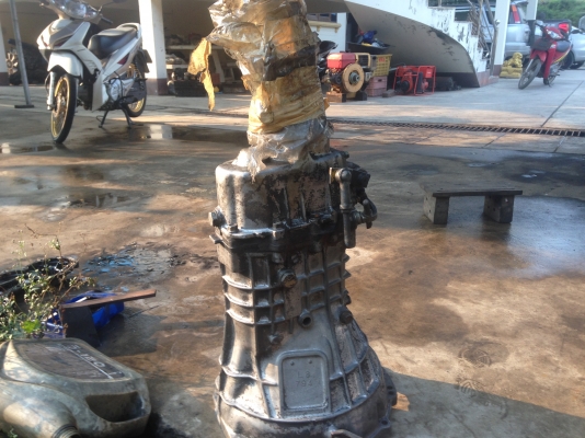 ขายเกียร์อีซุซุมังกร90ครับ