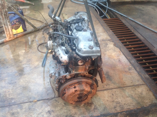 ขายเครื่องtoyota 2Lสภาพสวยครับ