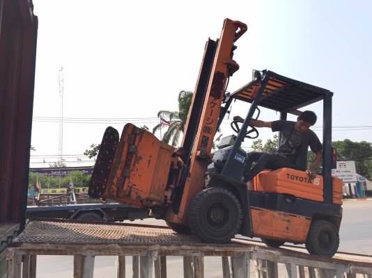 ขายรถโฟลคลิฟท์ TOYOTA 5FD15,เครื่องยนต์ดีเซล ,เสายกสูง 4.0 เมตร ,งาปรับคว่ำ-หงาย , รถนำเข้าจากญี่ปุ่น 100\% ขายรถโฟลคลิฟท์ TOYOTA 5FD15,เครื่องยนต์ดีเซล ,เสายกสูง 4.0 เมตร ,งาปรับคว่ำ-หงาย , รถนำเข้าจากญี่ปุ่น 100\%