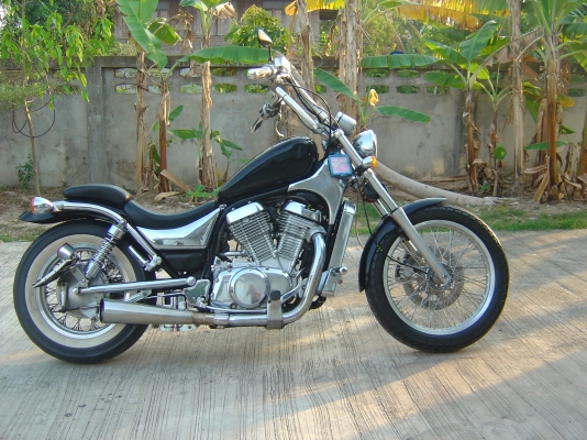 Suzuki 750 custom greenbook tax and insured