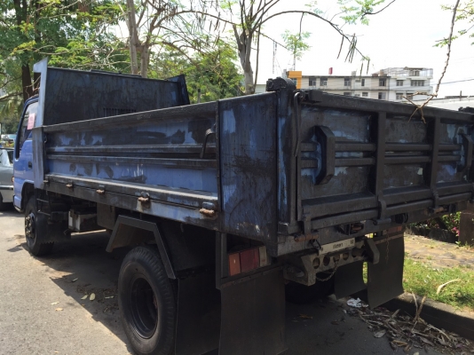 ขายหกล้อ อิซูซุ 150 ปี 48 วิ่งน้อย 50,000 กิโล สวยเดิมทุกอย่าง ขายหกล้อ อิซูซุ 150 ปี 48 วิ่งน้อย 50,000 กิโล สวยเดิมทุกอย่าง