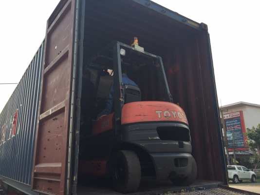 ขายรถโฟลคลิฟท์ TOYOTA 6FD20 ,เครื่องยนต์ดีเซล 2Z ,เสาฟลูฟรี 3 ท่อนยกสูง 4.3 เมตร ,งาปรับสไลด์ซ้าย-ขวา , รถนำเข้าจากญี่ปุ่น 100\% ขายรถโฟลคลิฟท์ TOYOTA 6FD20 ,เครื่องยนต์ดีเซล 2Z ,เสาฟลูฟรี 3 ท่อนยกสูง 4.3 เมตร ,งาปรับสไลด์ซ้าย-ขวา , รถนำเข้าจากญี่ปุ่น 100\%