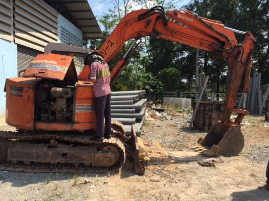 ขายแม็คโคร ฮิตาชิ 60 upg รถสวยพร้อมใช้งาน